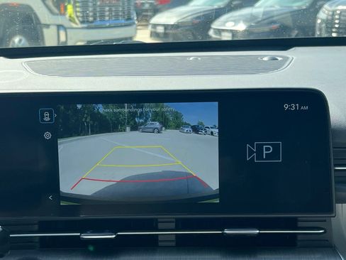 Certified 2024 Hyundai Kona SEL FWD image 28