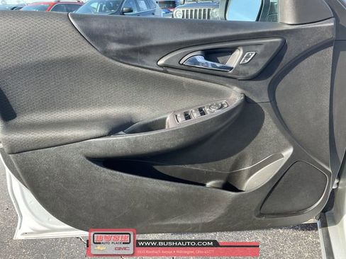 Used 2022 Chevrolet Malibu LT image 22