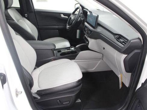 New 2026 Ford Escape Platinum w/ Premium Technology Package image 27