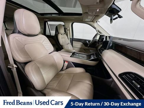 Certified 2022 Lincoln Navigator L Reserve image 33