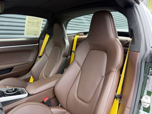 Certified 2026 Porsche 911 Targa 4 GTS AWD/4WD image 5