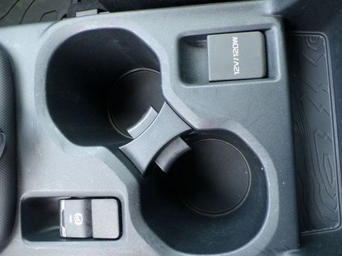 Used 2025 Subaru Forester Sport image 35