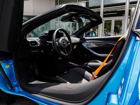 New 2026 McLaren Artura Spider RWD image 16