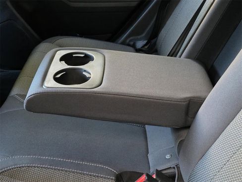 Used 2024 Subaru Crosstrek 2.0i Premium image 12