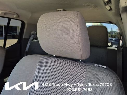Used 2020 Nissan Frontier SV w/ Midnight Edition Floor Mats AWD/4WD image 19