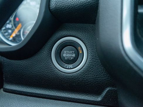 Used 2021 RAM 2500 Big Horn image 21