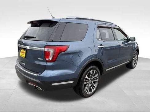 Used 2018 Ford Explorer Platinum image 7