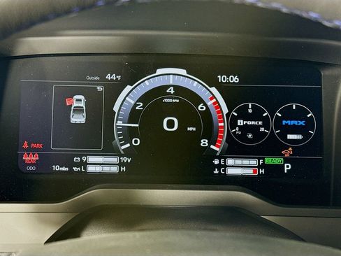 New 2026 Toyota Tundra Platinum AWD/4WD image 14
