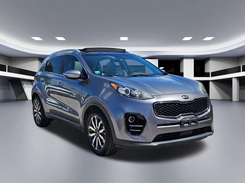 Used 2017 Kia Sportage EX w/ EX Technology Package FWD image 8