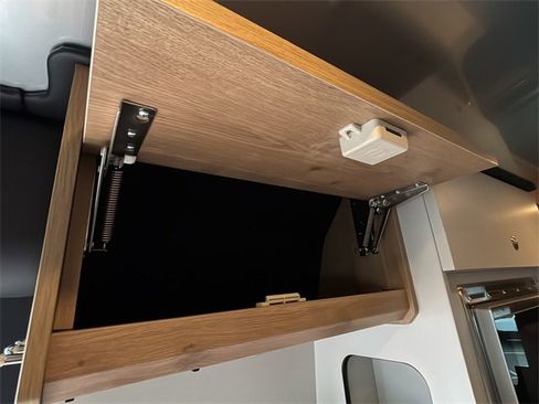 Used 2023 RAM ProMaster 3500 w/ Premium Convenience Group (B) image 55