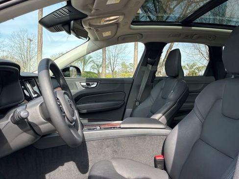 Used 2023 Volvo XC60 B5 Plus w/ Climate Package image 21