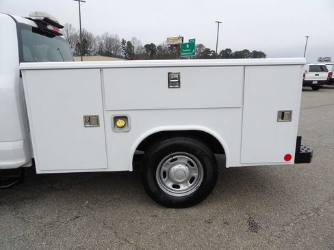 Used 2017 Ford F250 XL w/ Power Equipment Group image 39