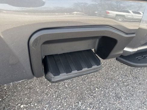 Used 2025 Ford F250 Platinum w/ Tremor Off-Road Package image 28