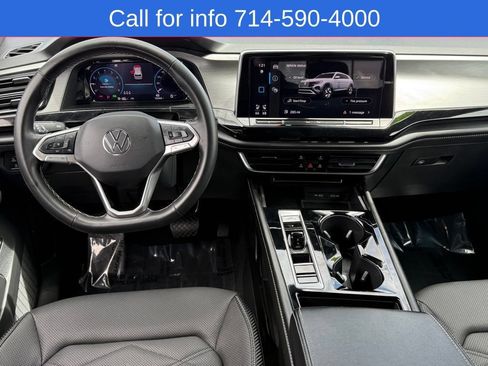 Used 2024 Volkswagen Atlas Cross Sport SE FWD image 23