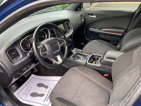 Used 2016 Dodge Charger SXT image 7