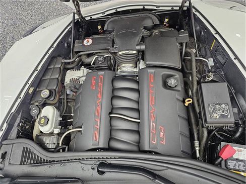Used 2011 Chevrolet Corvette Coupe w/ Preferred Equipment Group RWD image 12