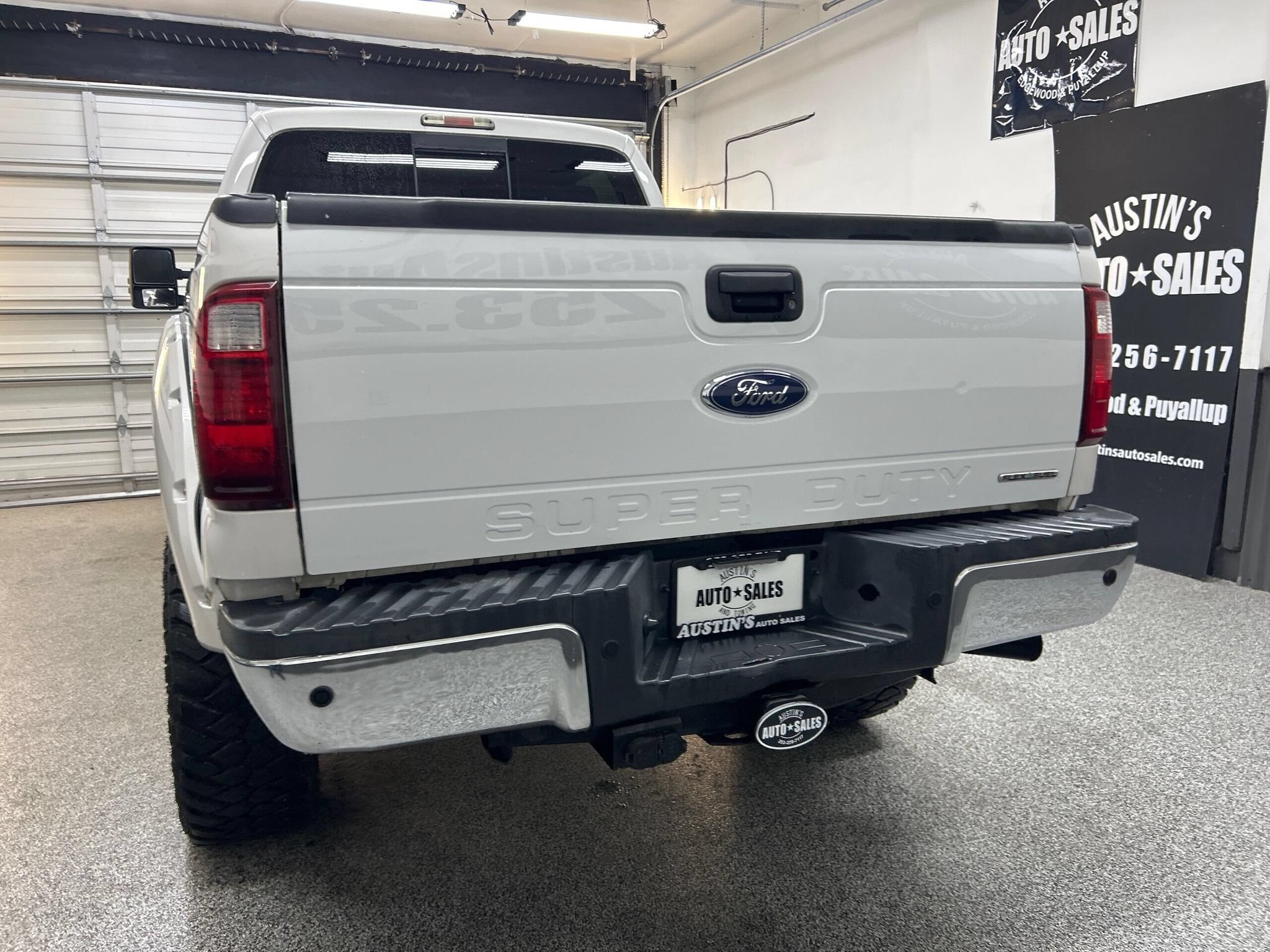 Used 2012 Ford F350 Lariat w/ FX4 4X4 Off-Road Pkg image 5