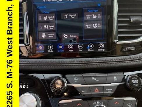 Used 2020 Chrysler Pacifica Limited FWD image 6