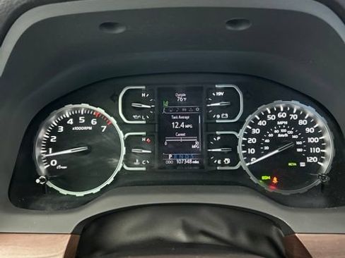 Used 2018 Toyota Tundra Limited w/ Limited Premium Package AWD/4WD image 12