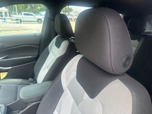 Used 2024 Chevrolet Trax RS image 13