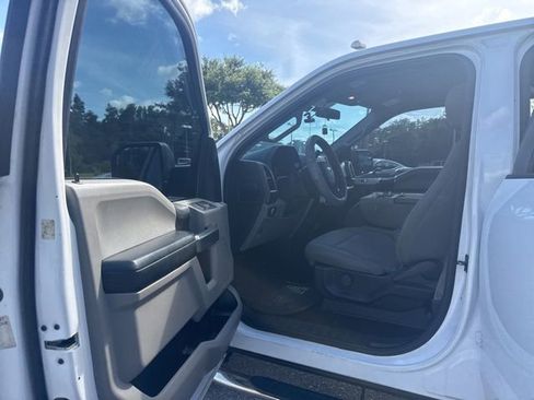 Used 2018 Ford F150 XLT RWD image 13