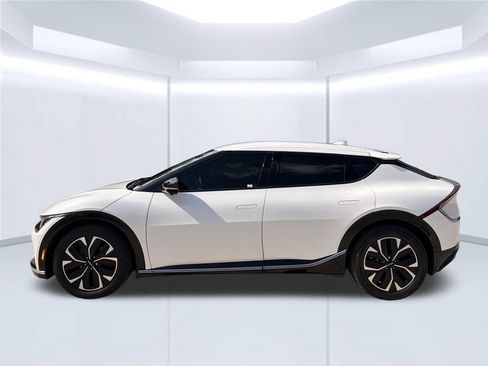 Used 2022 Kia EV6 Wind w/ Wind Technology Package AWD/4WD image 6