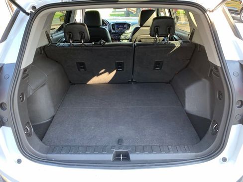 Used 2020 GMC Terrain SLT image 17