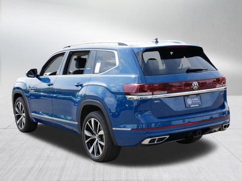 Certified 2025 Volkswagen Atlas SEL Premium R-Line AWD/4WD image 5