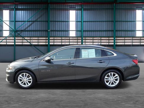 Used 2016 Chevrolet Malibu LT image 2