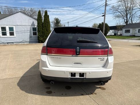 Used 2010 Lincoln MKX AWD image 7