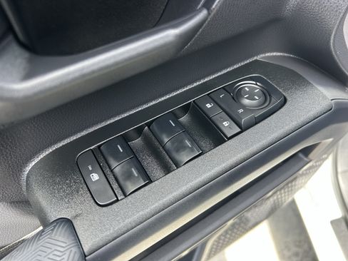 Certified 2026 Toyota 4Runner SR5 AWD/4WD image 27