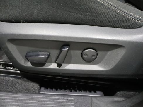 Used 2024 Nissan Rogue SV AWD/4WD image 12