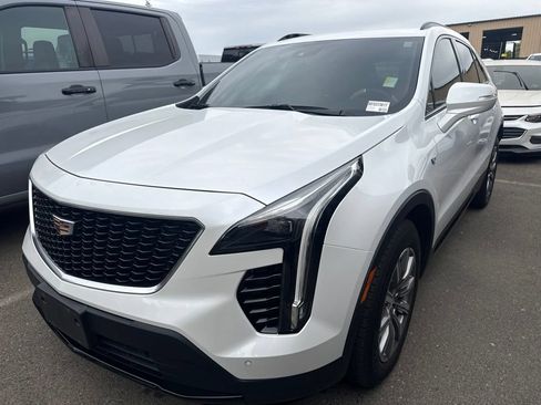 Used 2021 Cadillac XT4 Sport FWD image 1