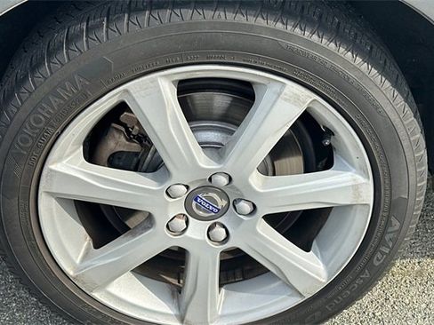 Used 2017 Volvo V60 T5 Platinum image 8