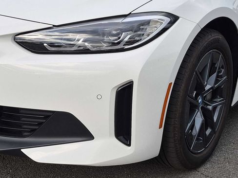 Used 2024 BMW i4 eDrive35 w/ Premium Package RWD image 11