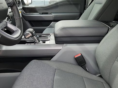 New 2025 Ford F150 Lightning XLT AWD/4WD image 31