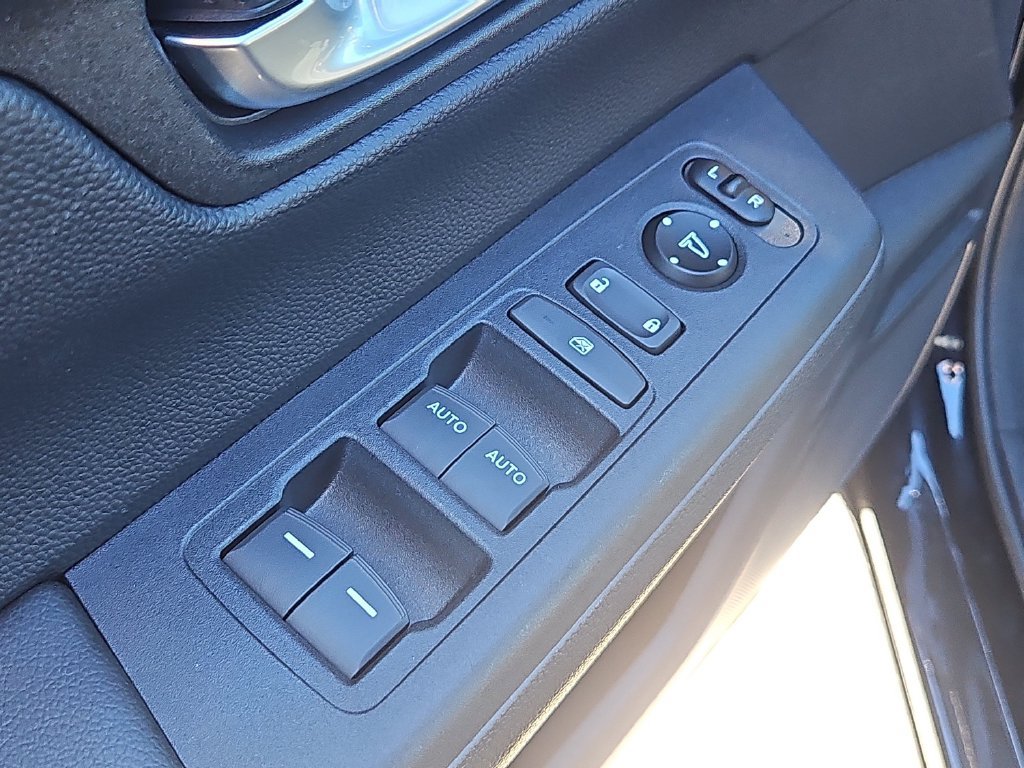 Used 2025 Honda CR-V Sport image 24