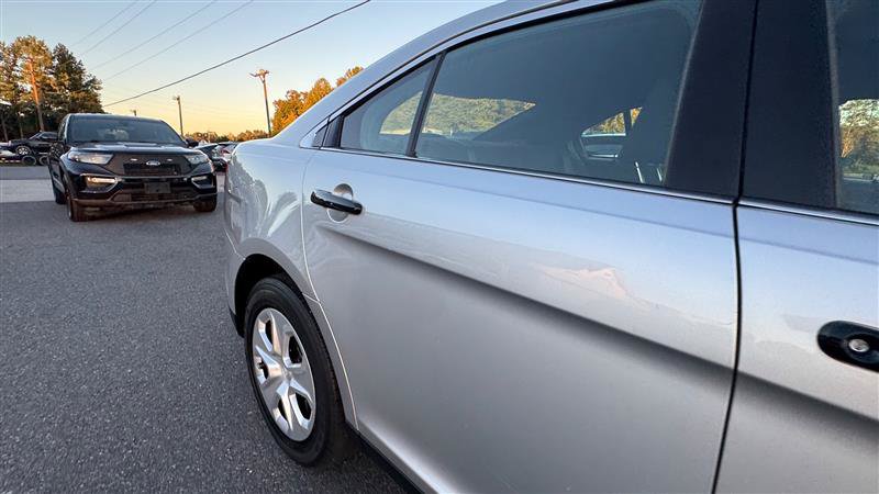 Used 2015 Ford Taurus Police Interceptor AWD image 19