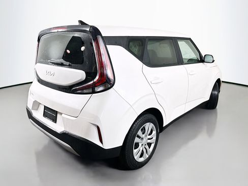 Certified 2023 Kia Soul LX image 7