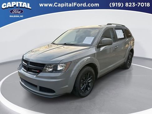 Used 2020 Dodge Journey SE w/ SE Popular Equipment Group image 1