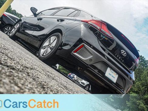 Used 2019 Hyundai Ioniq Blue FWD image 5