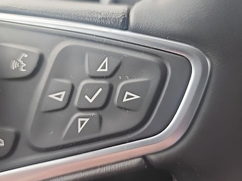 Certified 2023 Chevrolet Equinox LT FWD image 18