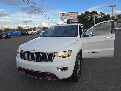 Used 2020 Jeep Grand Cherokee Limited w/ Luxury Group II image 36