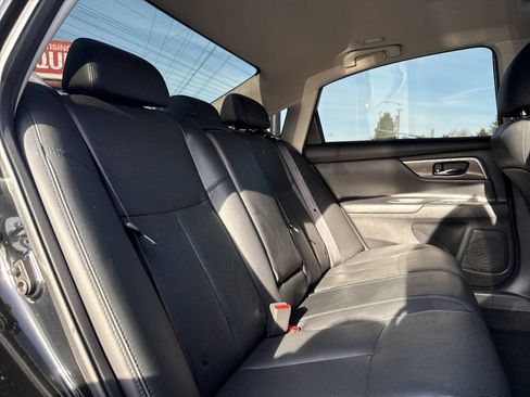 Used 2014 Nissan Altima 3.5 SL w/ Technology Package image 19