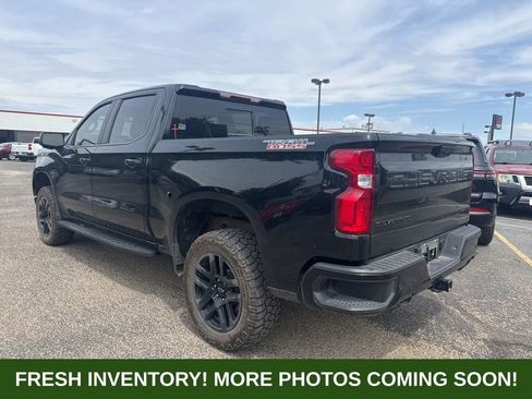 Used 2022 Chevrolet Silverado 1500 LT Trail Boss w/ Convenience Package II AWD/4WD image 4