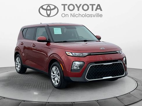 Used 2020 Kia Soul LX image 8