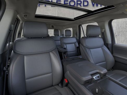New 2026 Ford Expedition Active image 10