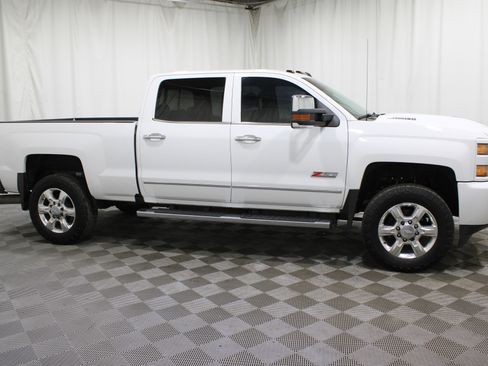 Used 2019 Chevrolet Silverado 2500 LTZ w/ Duramax Plus Package image 33