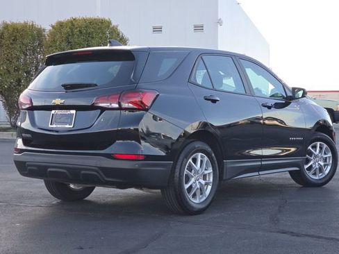 Certified 2024 Chevrolet Equinox LS w/ Driver Confidence II Package image 16