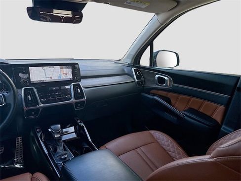 Used 2023 Kia Sorento SX Prestige image 23